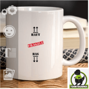 Mug haut bas fragile blanc céramique et motif rouge et noir à personnaliser.